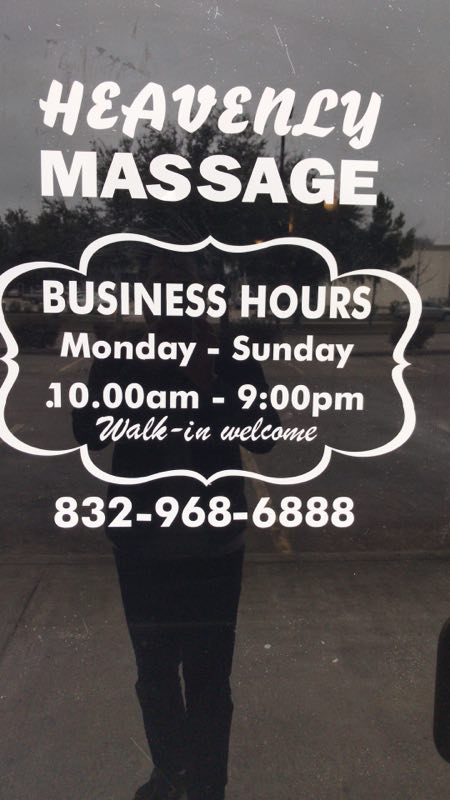 Heavenly Massage logo
