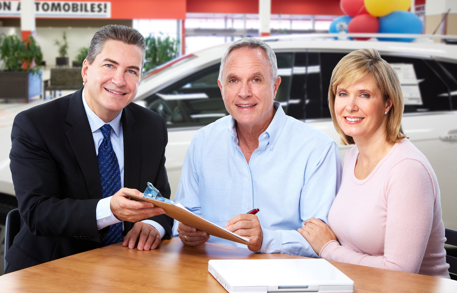 Top Auto Car Loans Dinuba CA logo