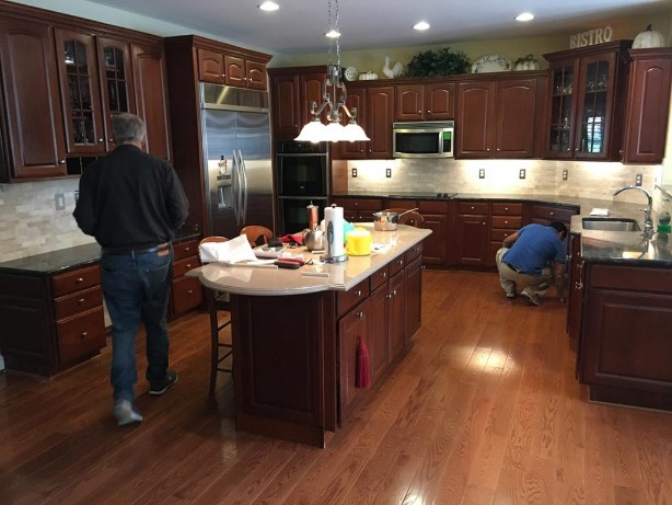 Complete Remodeling, LLC logo