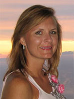 tracee russell logo