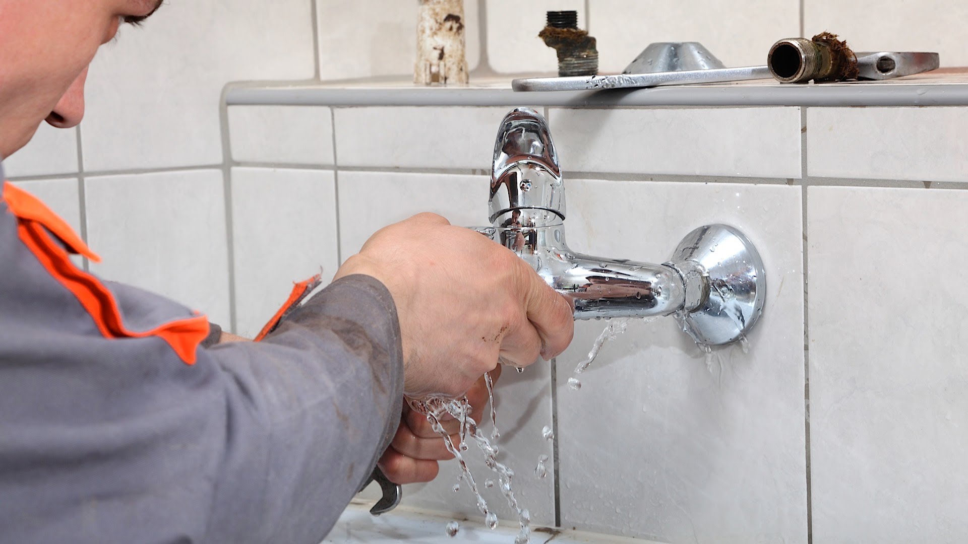 LJM Plumbing Drainage and Gas logo